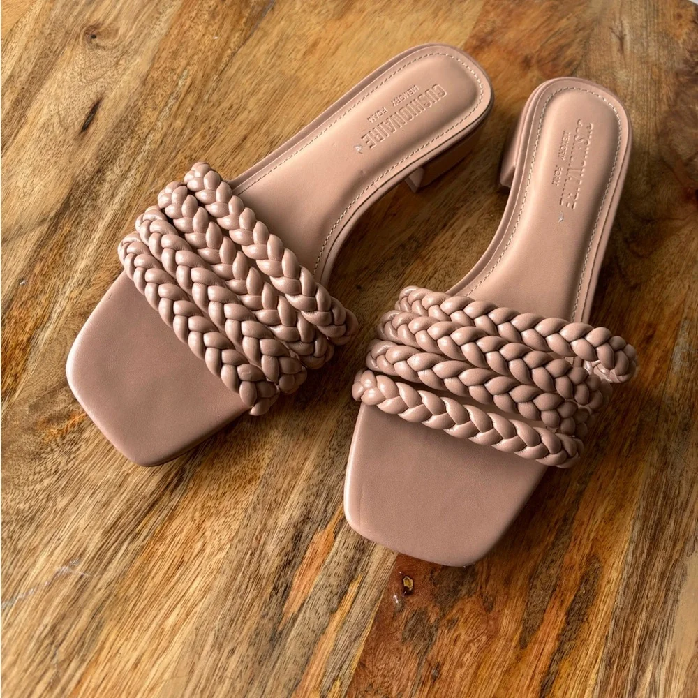 Cushionaire Braided Sandals - Picture 6 of 7